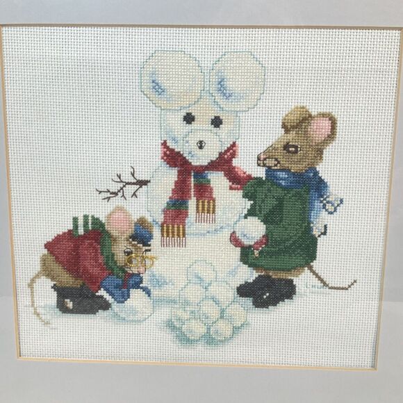 MICE BUILDING A SNOWMAN Completed Cross Stitch Framed Winter Holiday 14 X 15” - Picture 2 of 10